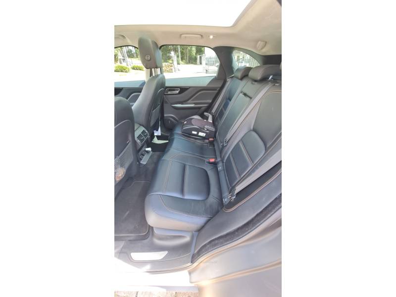 JAGUAR - F-PACE - 2019/2020 - Branca - R$ 189.990,00