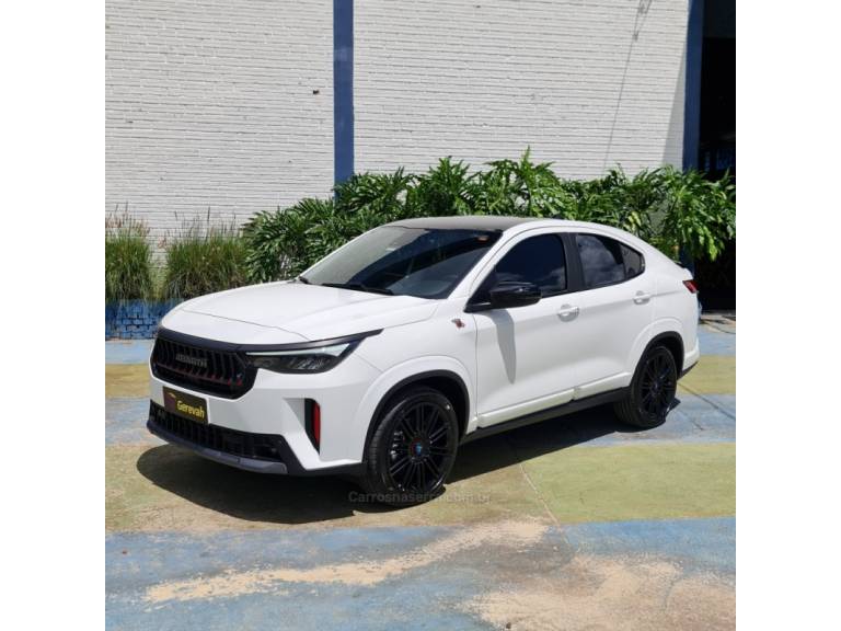 FIAT - FASTBACK - 2025/2026 - Branca - R$ 156.990,00