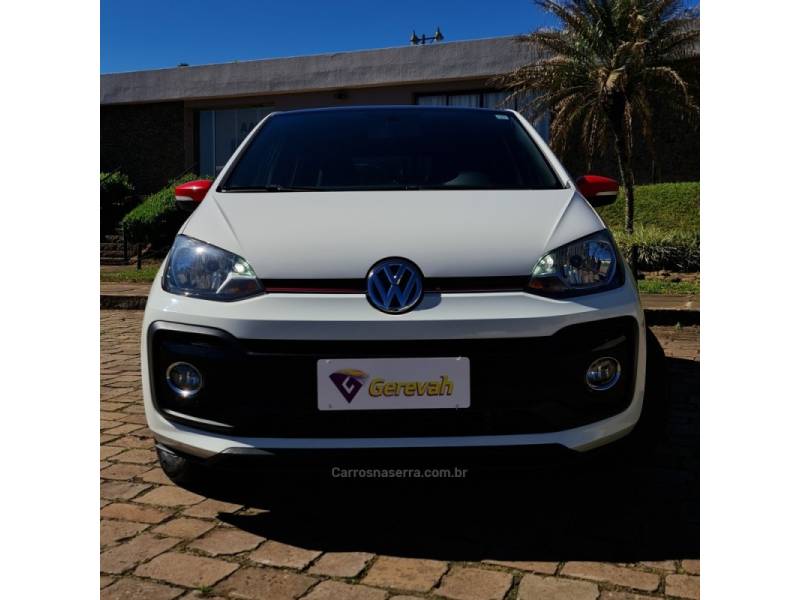 VOLKSWAGEN - UP - 2018/2019 - Branca - R$ 69.990,00