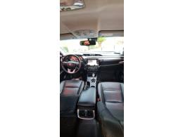 TOYOTA - HILUX - 2020/2021 - Prata - R$ 238.990,00