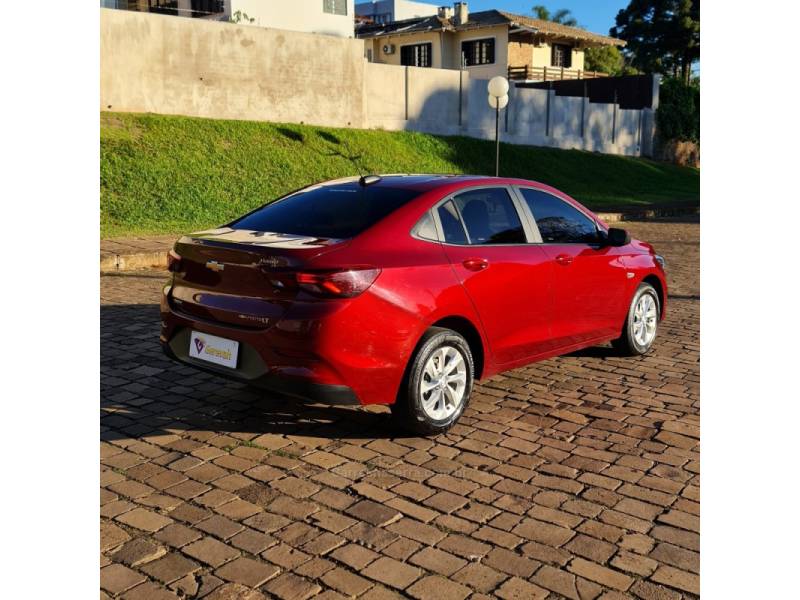 CHEVROLET - ONIX - 2023/2023 - Vermelha - R$ 74.990,00