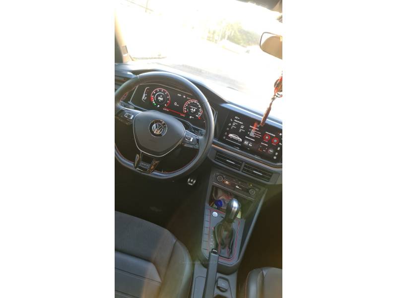 VOLKSWAGEN - VIRTUS - 2021/2022 - Branca - R$ 119.990,00