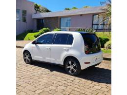VOLKSWAGEN - UP - 2018/2019 - Branca - R$ 69.990,00