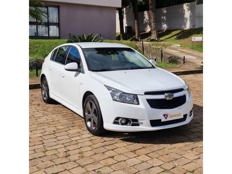 CHEVROLET - CRUZE - 2013/2014 - Branca - R$ 59.990,00