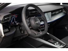 AUDI - A3 - 2023/2024 - Branca - R$ 249.990,00