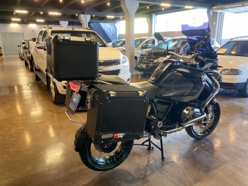 BMW - R 1200 - 2016/2017 - Preta - R$ 74.990,00