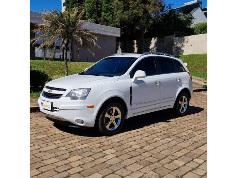 CHEVROLET - CAPTIVA - 2011/2011 - Branca - R$ 39.900,00