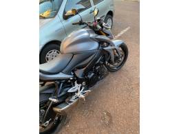 SUZUKI - GSXS - 2016/2017 - Cinza - R$ 55.990,00