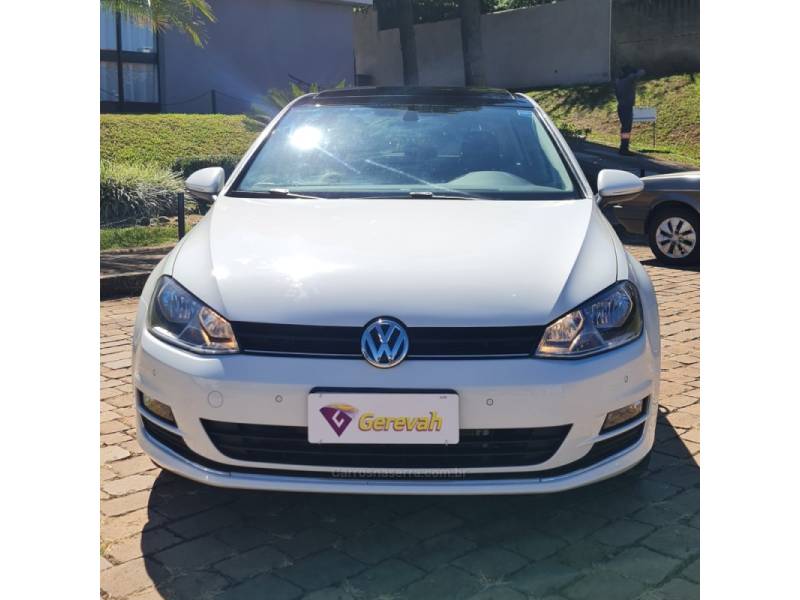 VOLKSWAGEN - GOLF - 2017/2017 - Branca - R$ 94.990,00