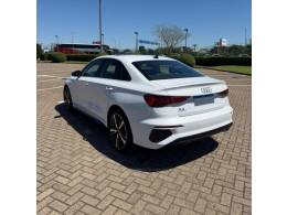 AUDI - A3 - 2023/2024 - Branca - R$ 249.990,00