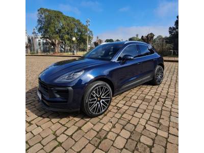 PORSCHE - MACAN - 2022/2023 - Azul - R$ 459.990,00
