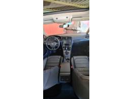 VOLKSWAGEN - GOLF - 2017/2017 - Branca - R$ 94.990,00
