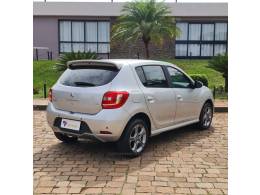 RENAULT - SANDERO - 2016/2017 - Prata - R$ 49.990,00