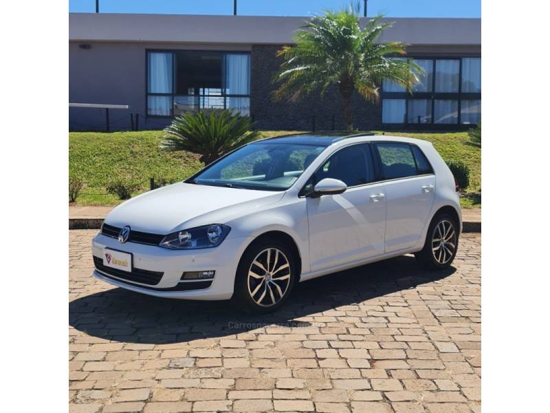 VOLKSWAGEN - GOLF - 2017/2017 - Branca - R$ 94.990,00