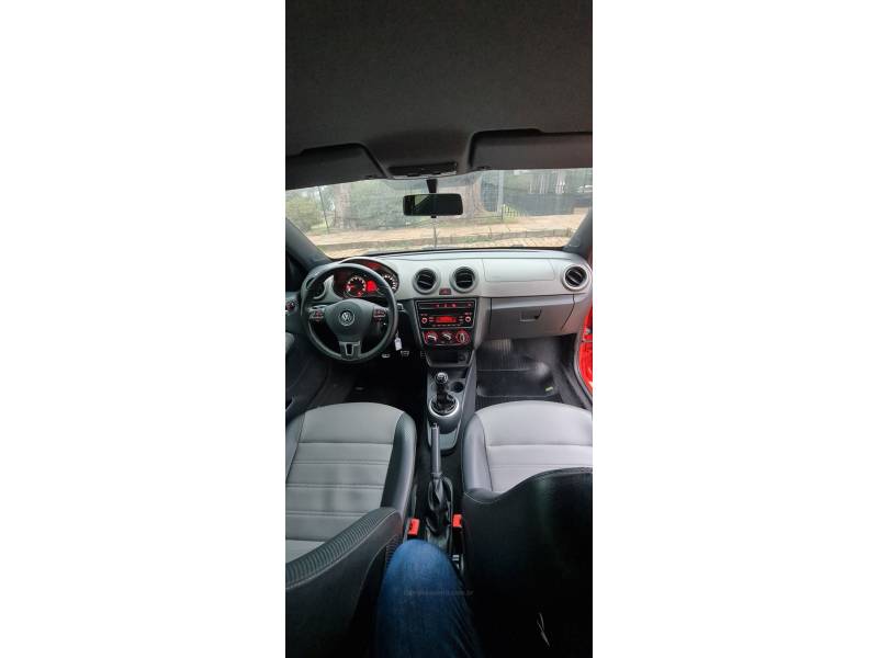 VOLKSWAGEN - SAVEIRO - 2015/2016 - Vermelha - R$ 74.990,00