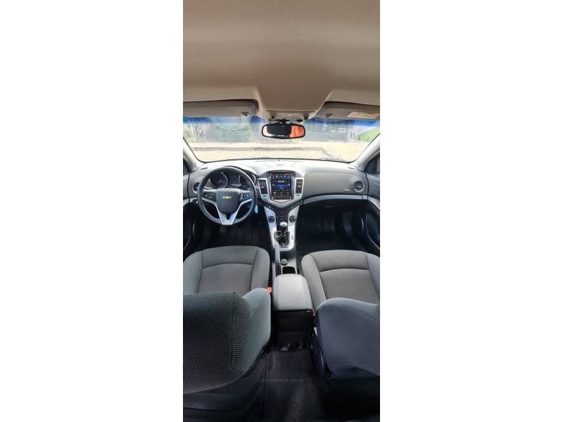 CHEVROLET - CRUZE - 2013/2014 - Branca - R$ 59.990,00