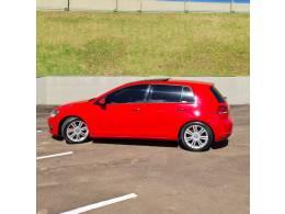 VOLKSWAGEN - GOLF - 2017/2017 - Vermelha - R$ 84.990,00