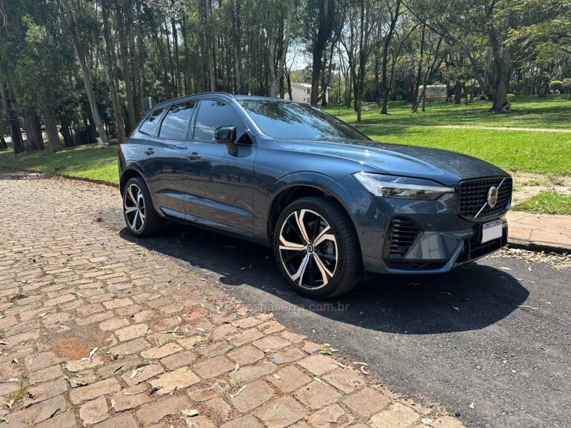 VOLVO - XC60 - 2021/2022 - Azul - R$ 264.990,00