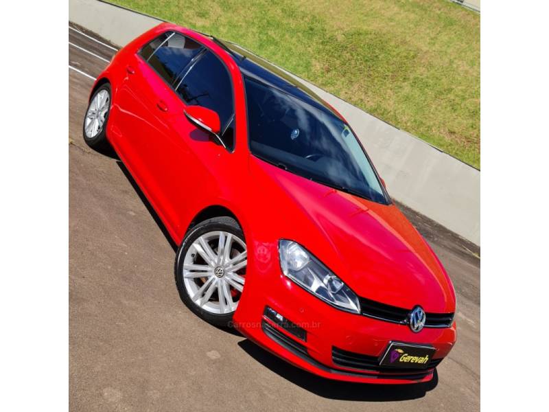 VOLKSWAGEN - GOLF - 2017/2017 - Vermelha - R$ 84.990,00