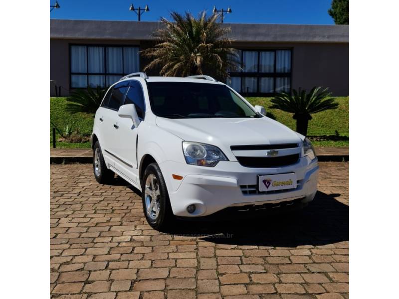 CHEVROLET - CAPTIVA - 2011/2011 - Branca - R$ 39.900,00