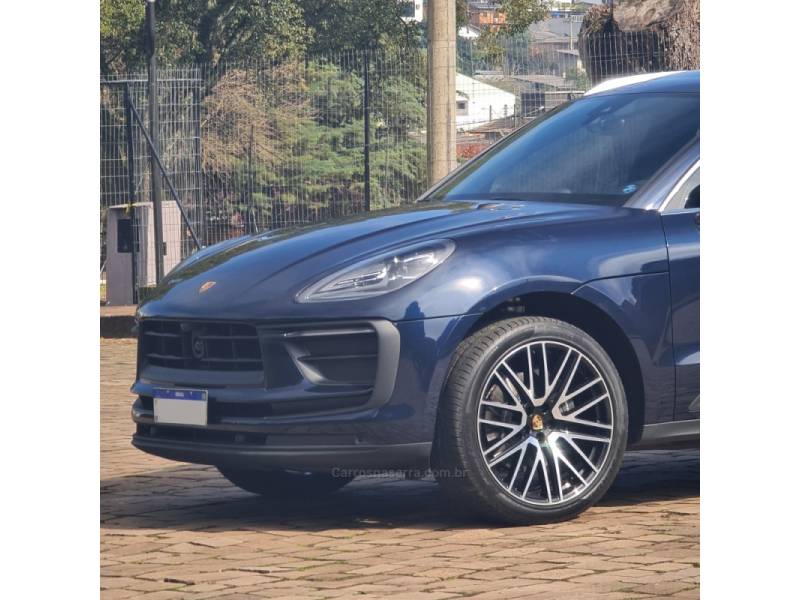PORSCHE - MACAN - 2022/2023 - Azul - R$ 459.990,00