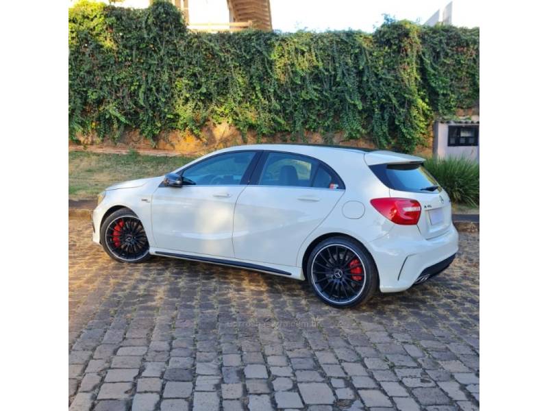 MERCEDES-BENZ - A 45 AMG - 2015/2015 - Branca - R$ 179.990,00