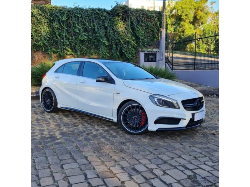 MERCEDES-BENZ - A 45 AMG - 2015/2015 - Branca - R$ 179.990,00