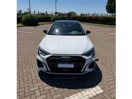 AUDI - A3 - 2023/2024 - Branca - R$ 249.990,00