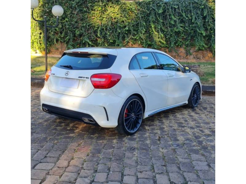 MERCEDES-BENZ - A 45 AMG - 2015/2015 - Branca - R$ 179.990,00